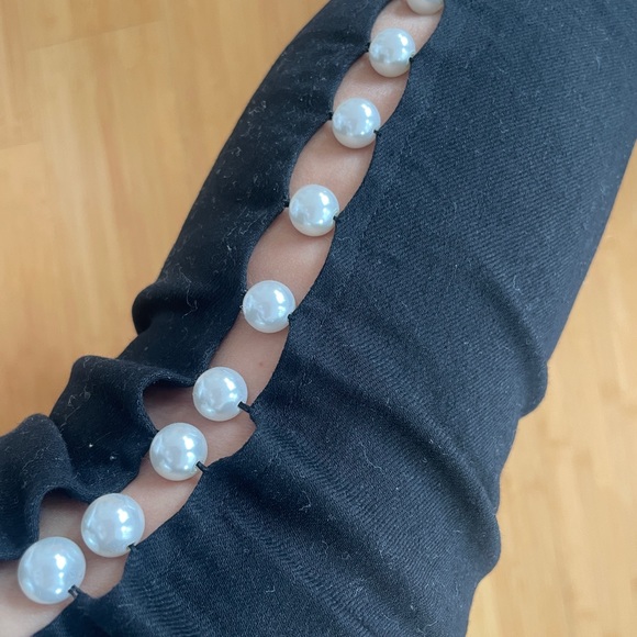 Laurence & Chico | Pearl embellished black mid-rise jeans - Picture 6 of 6